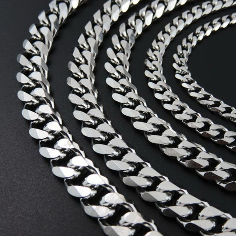 Silver stainless steel necklace - Neshaí Fashion & More
