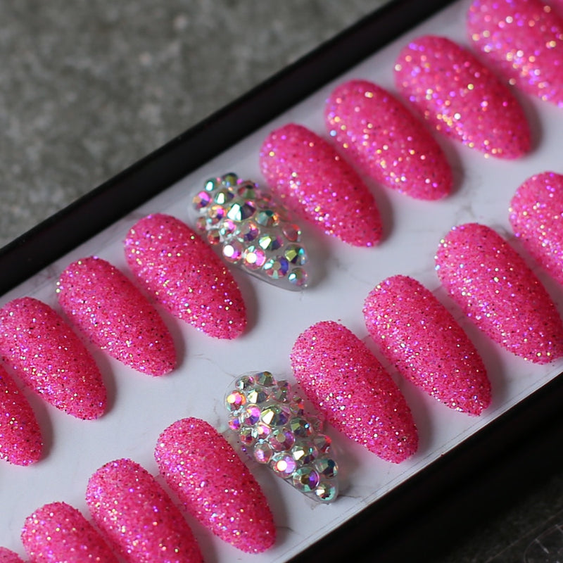 Art design Glitter powder fake nails red pink 26pcs - Neshaí Fashion & More