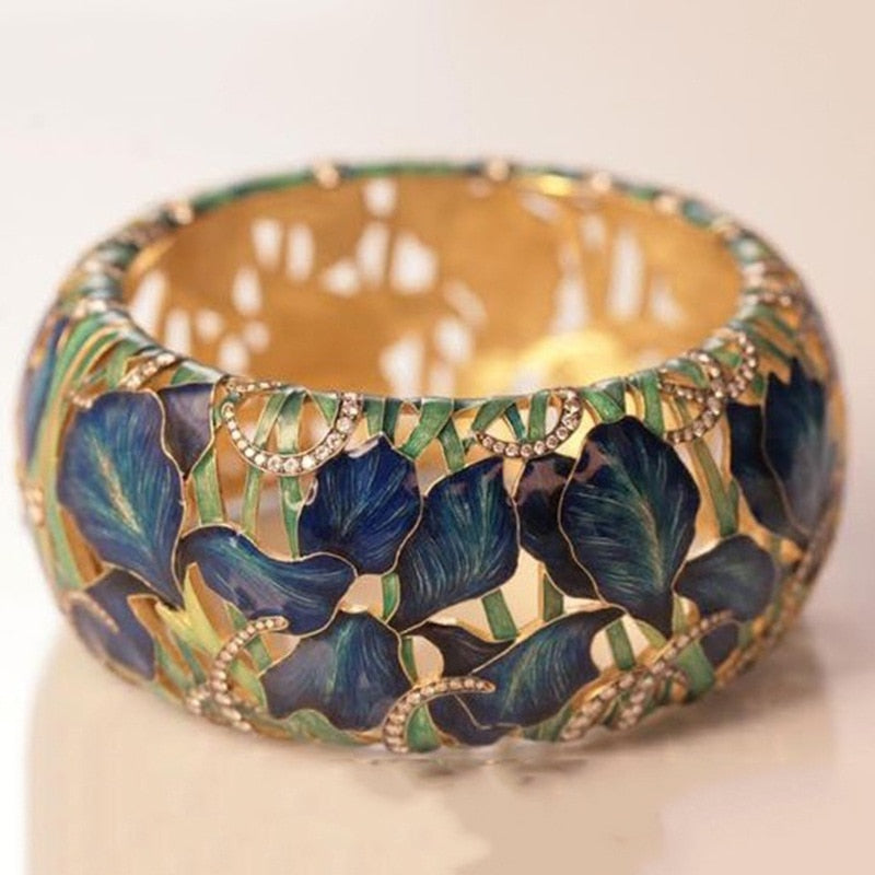 Vintage Luxury oil Painting  Ring - Neshaí Fashion & More